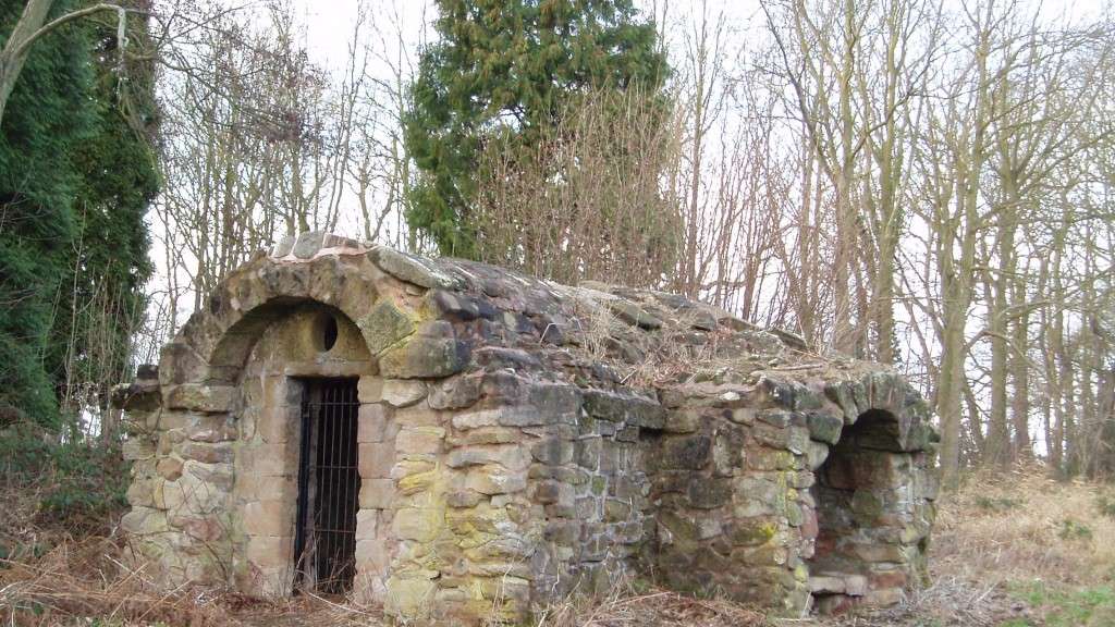 Bathhouse, Arbury Estate, Warwickshire. Photo: Arbury Hall Estate.